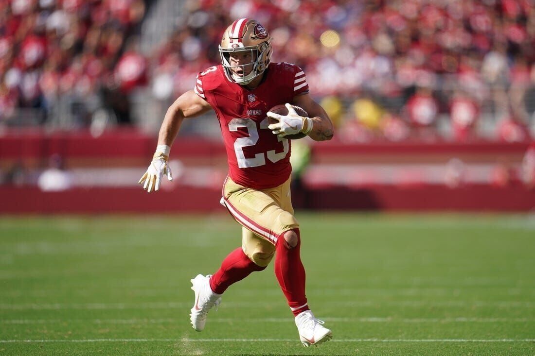 Cardinals Debut New White Uniforms vs Vikings