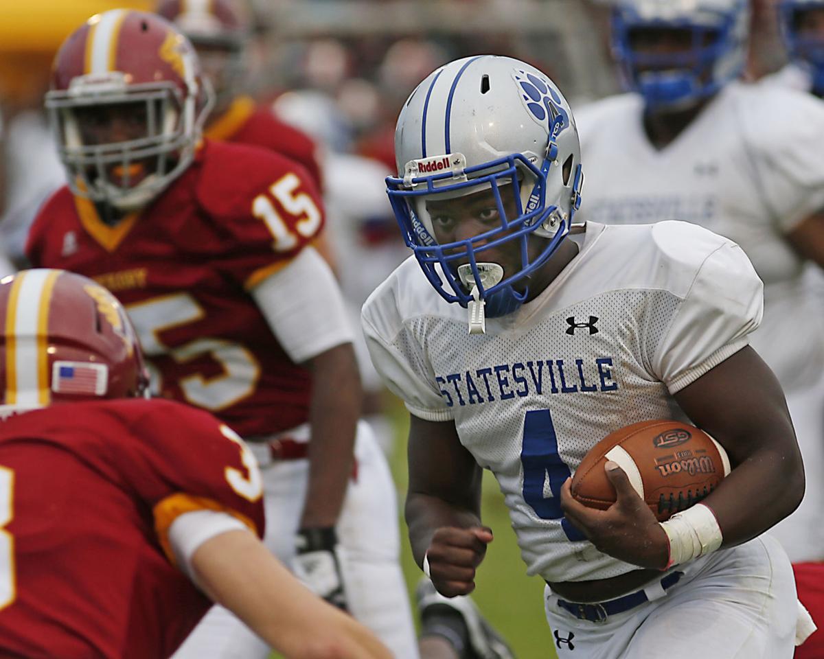 Statesville RB commits to Charlotte 49ers