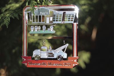 Pikesornament.JPG