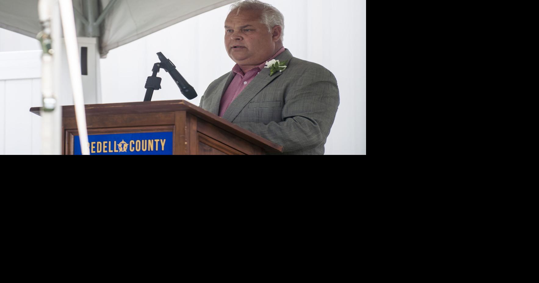 Ron Wyatt settles in as Troutman's town manager