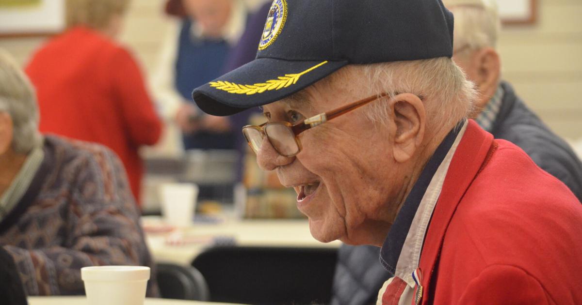 Veterans enjoy each other's company at luncheon at BunchJohnson