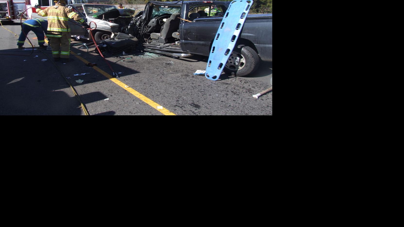 Three injured in headon crash in Statesville News