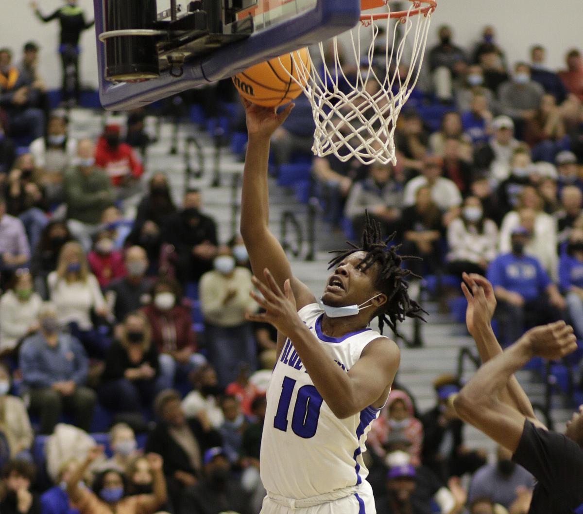 Mooresville edges rival Lake Norman in game that goes down to the wire