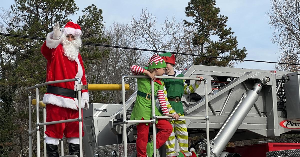 Troutman ushers in Christmas season with annual parade