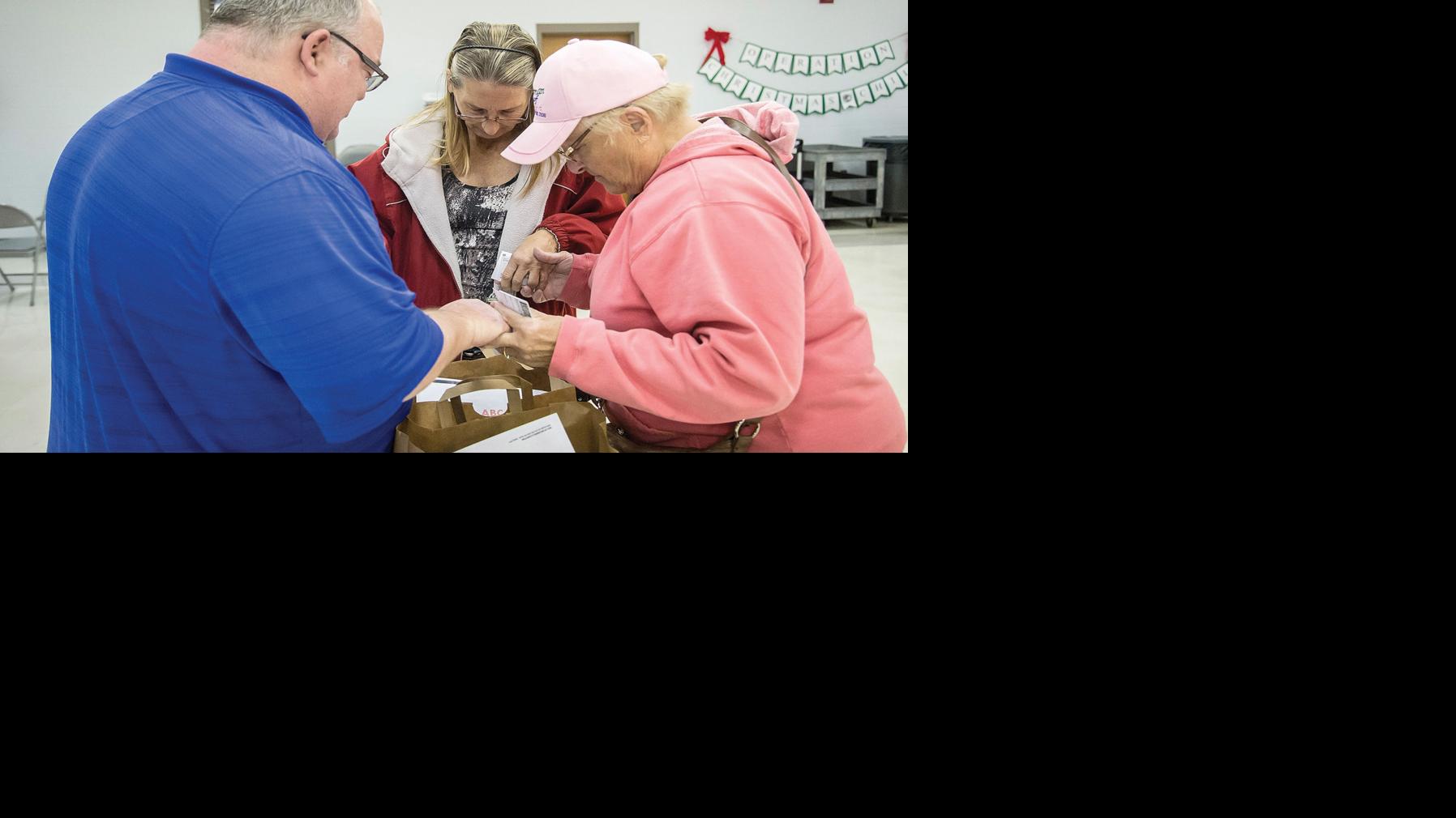 Crossroads thanksgiving food drive list