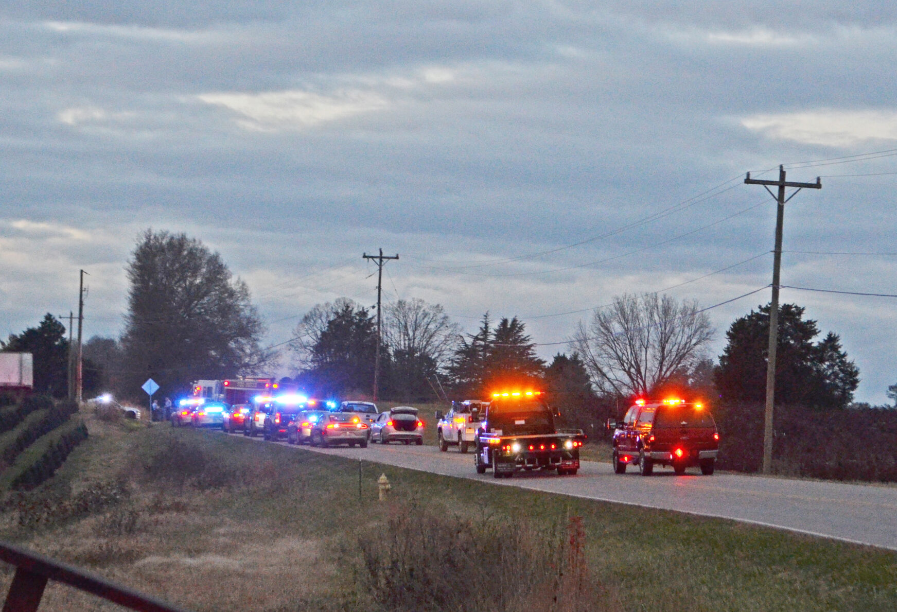 Alexander County NC chase leaves 2 troopers, 1 man injured