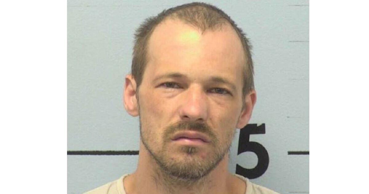 Man breaks into Burke sheriff's patrol car, raps over radio - Vimarsana News