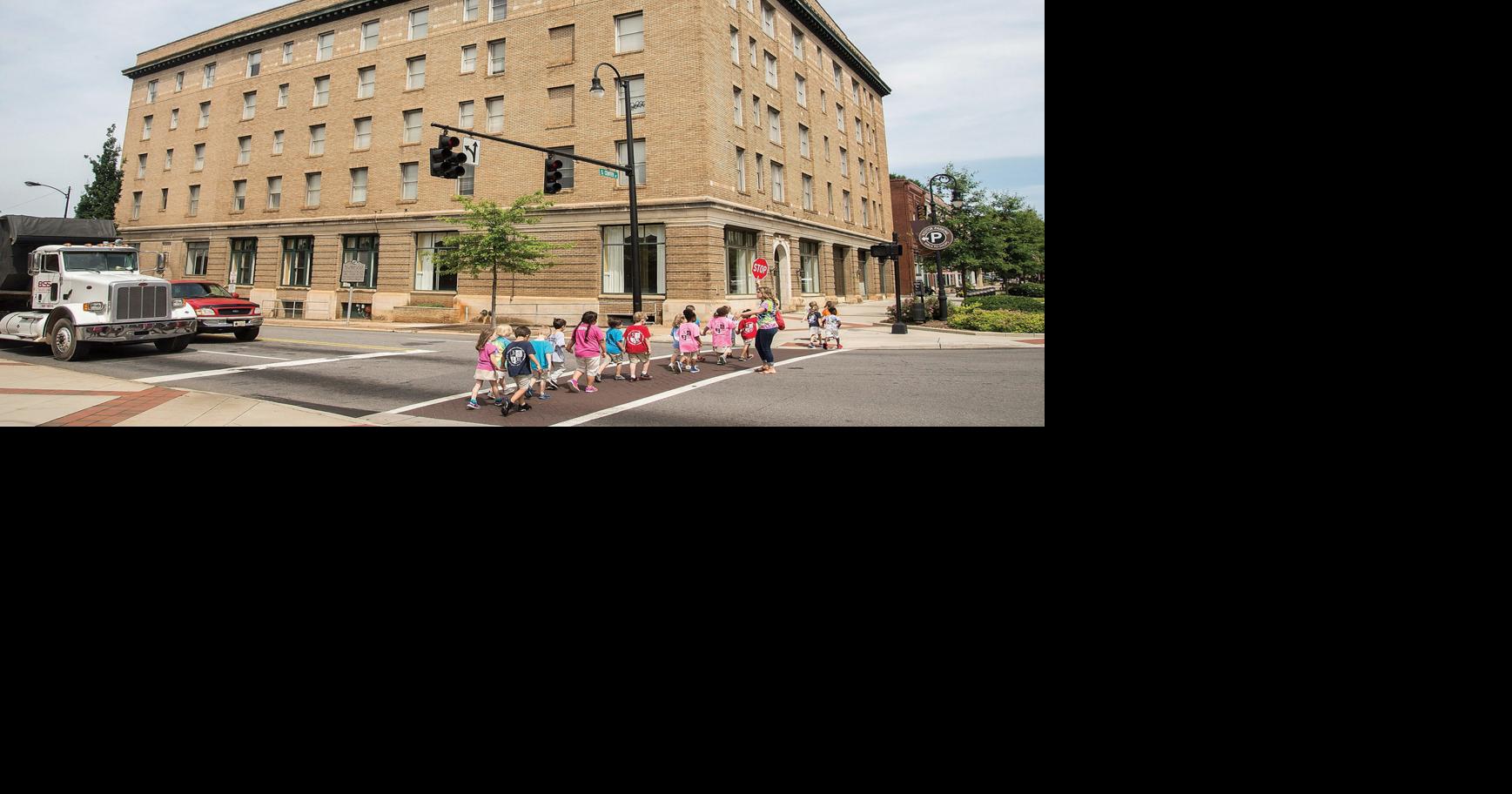 Vance Hotel apartment plan moves forward