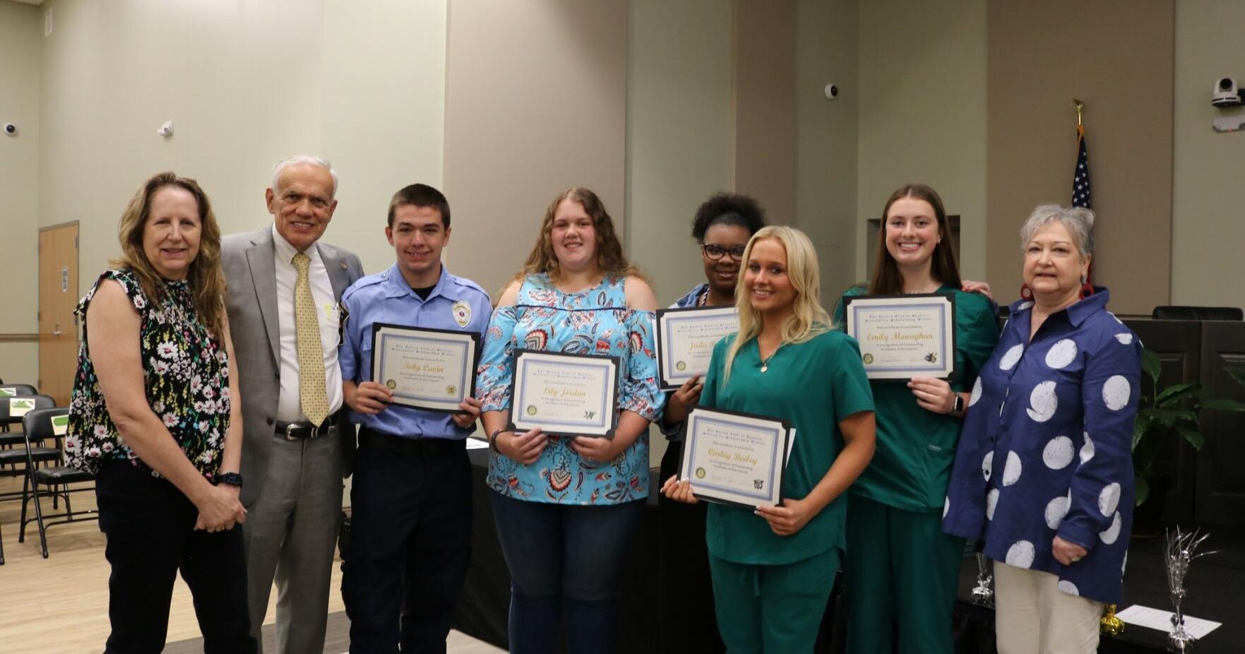 The Rotary Club of Greater Statesville gives out six scholarships - Vimarsana News