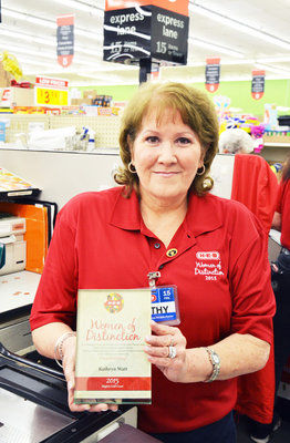 H-E-B Employee Named Woman Of Distinction | Archives | Stexasnews.com