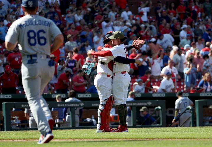Phillies' Kyle Schwarber unloads 3-run homer in win while Cardinals just  leave bases loaded