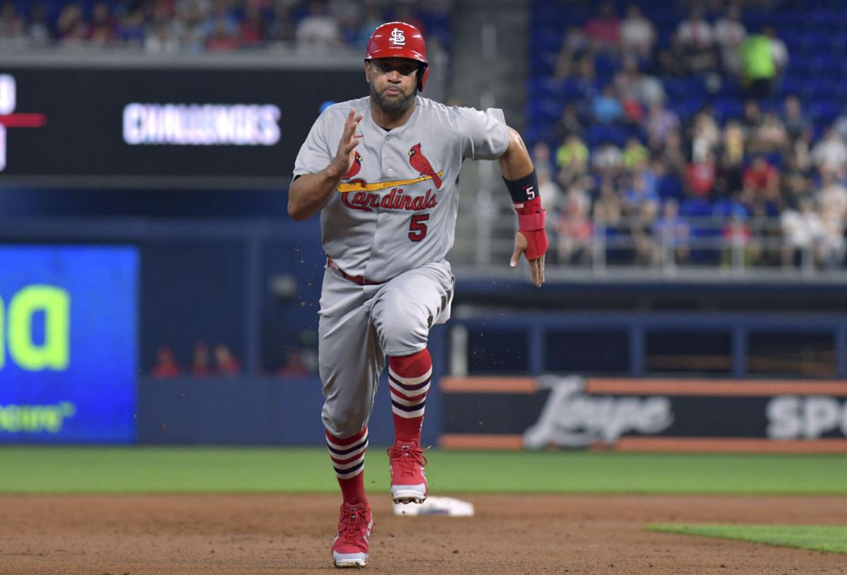 Padres' Fernando Tatis Jr. dons custom cleats honoring dad