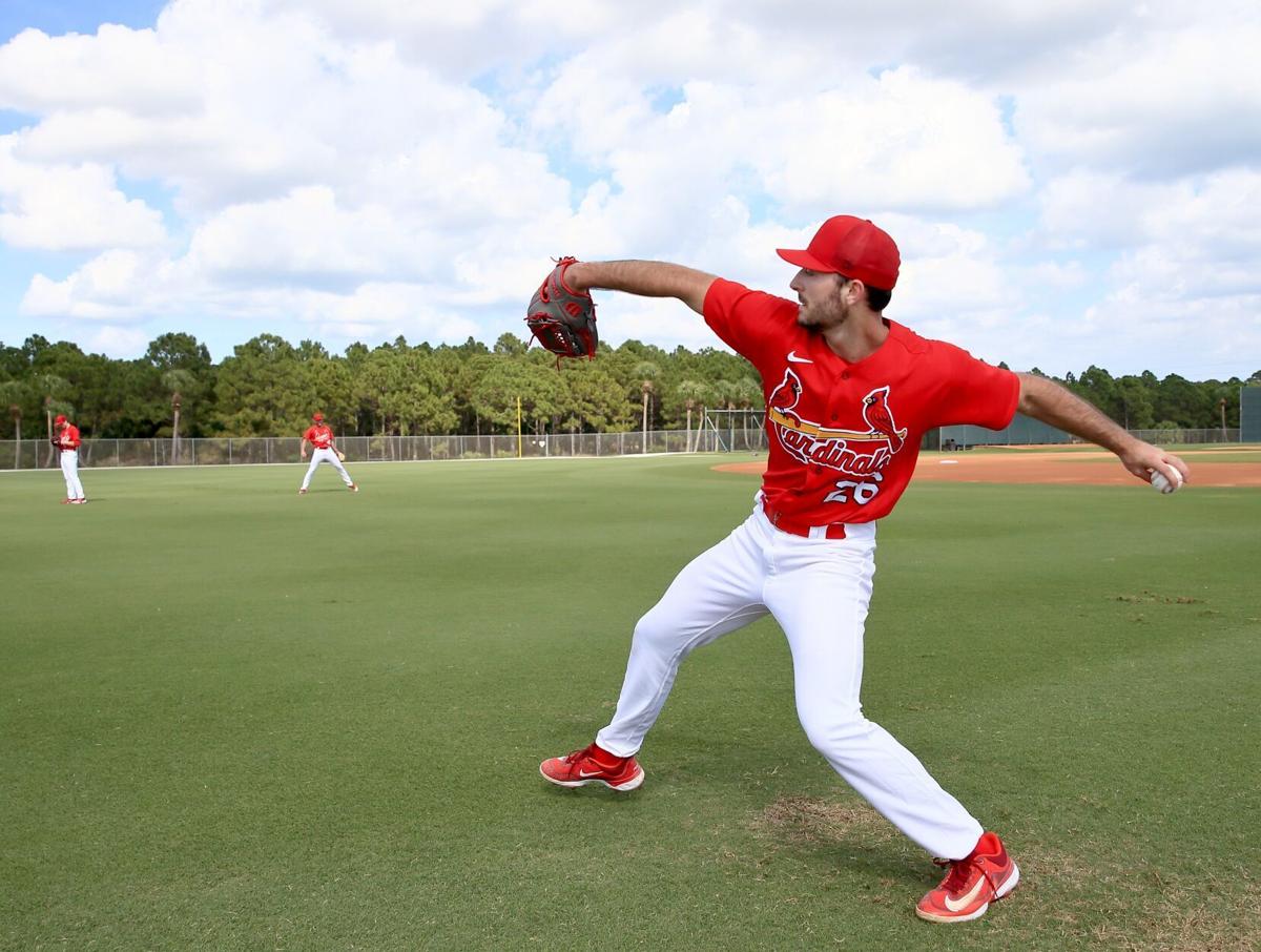 Eager St. Louis Cardinals arrive at camp