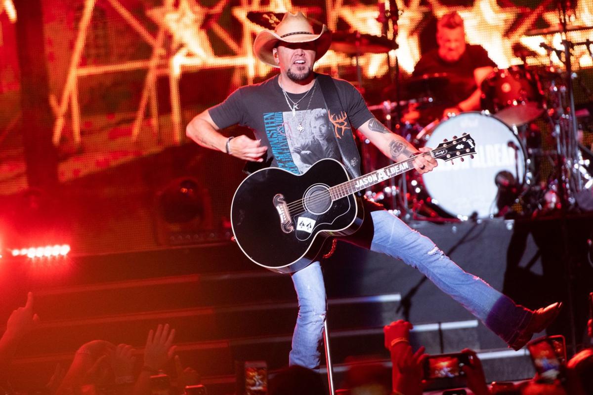 Jason Aldean promises — and delivers — 'a country music rock and roll ...