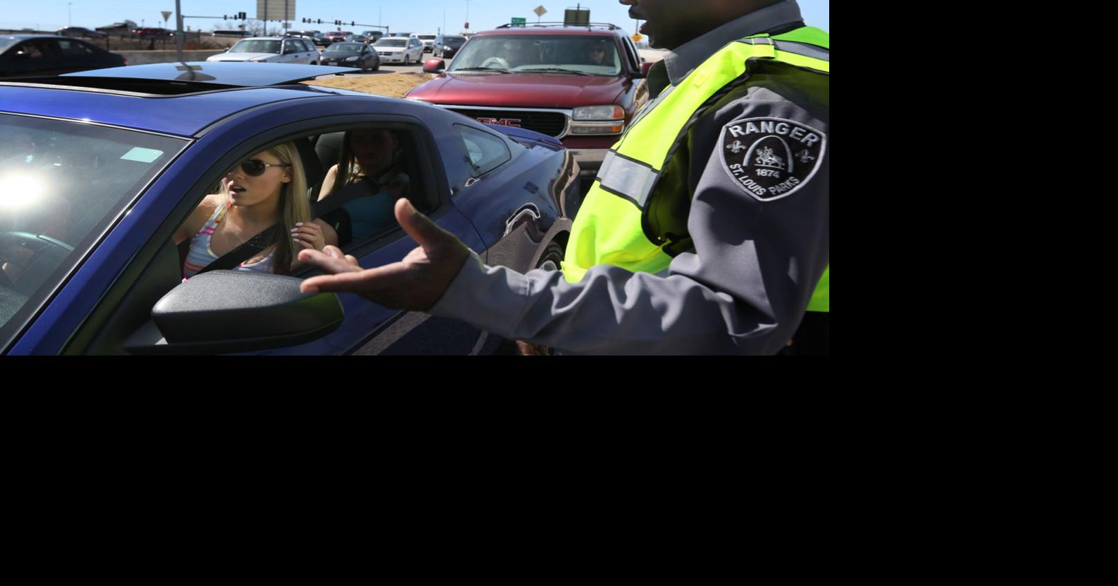 Spring break, sunshine lead to Forest Park traffic jams