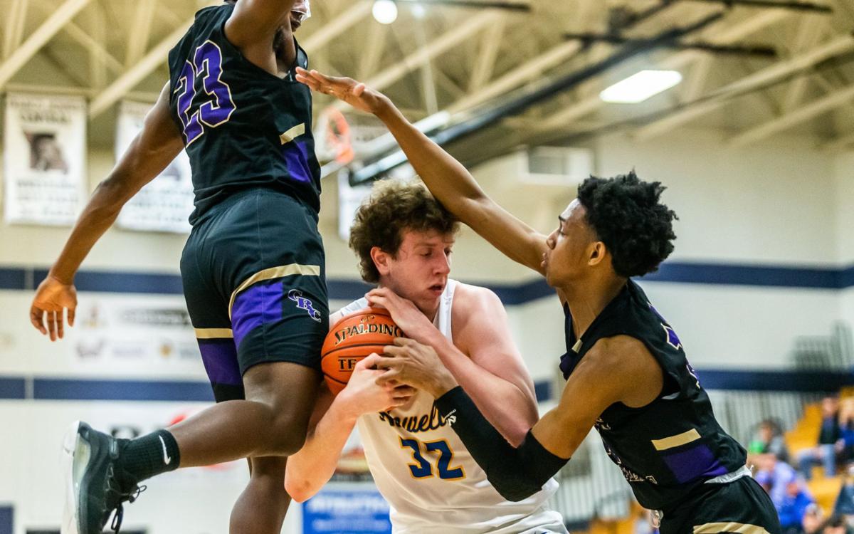 Love Hits 2 000 Career Points As Cbc Holds Off Francis Howell