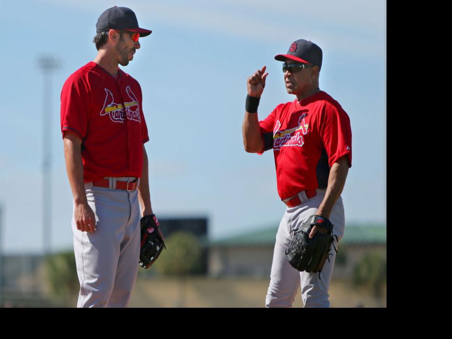 Cards in camp: Ozzie Smith coaches Carpenter | St. Louis Cardinals
