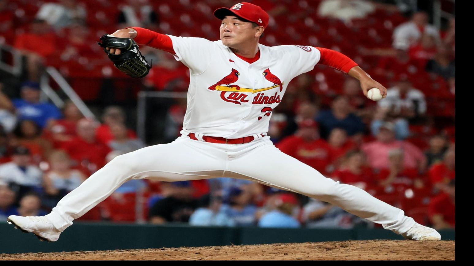 Six Cardinals lefthanders, including Kim, become free agents