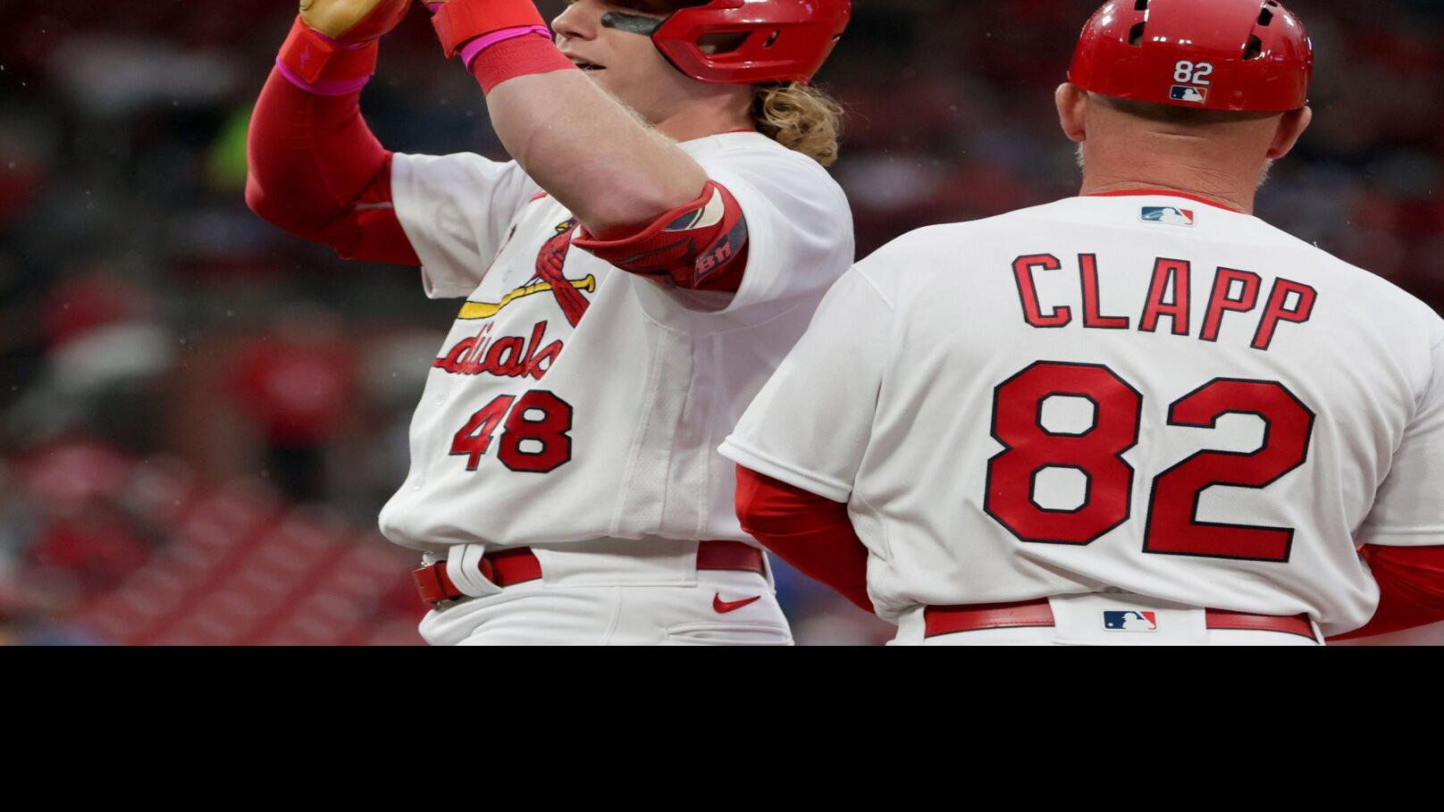 Bader back in starting lineup, as promised after benching, to help Cardinals go for sweep