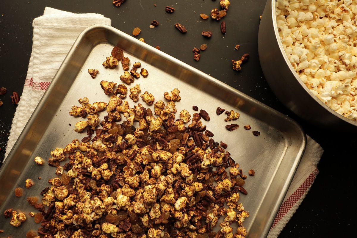 Spiced Popcorn With Pecans and Raisins