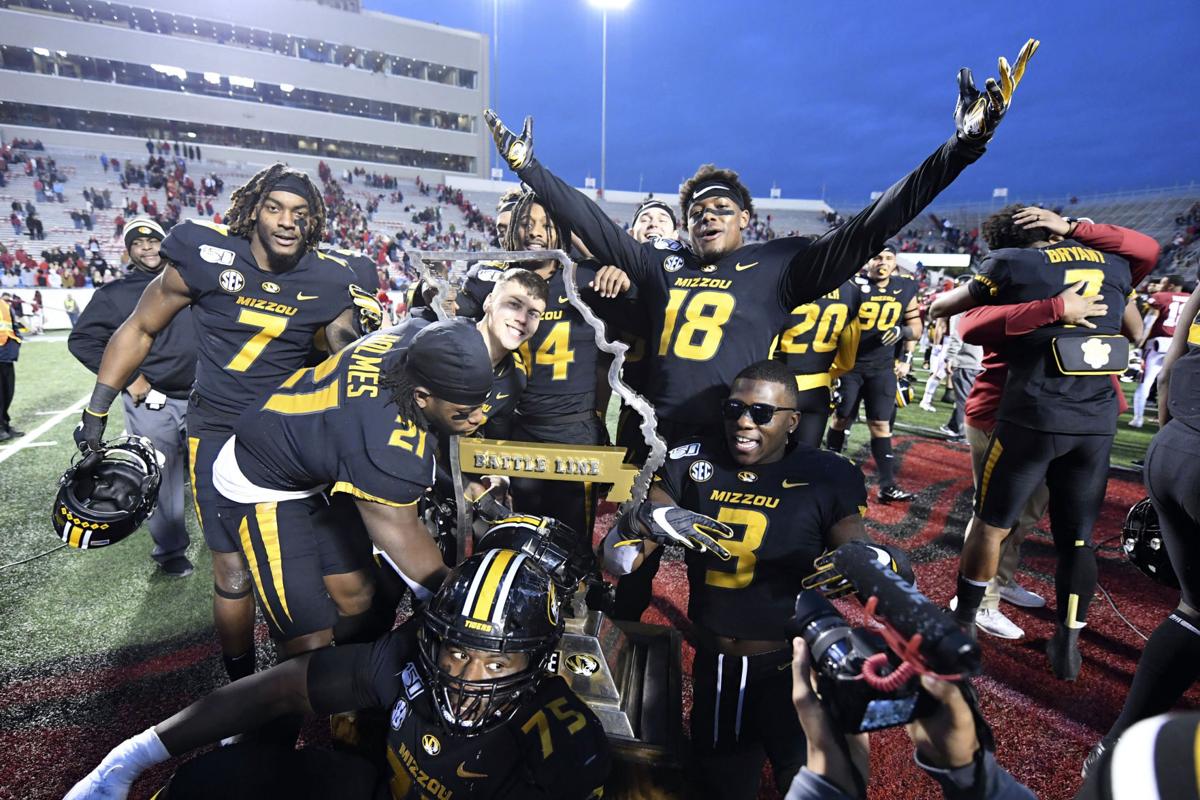 Old familiar foes clash in Mizzou-Arkansas showdown | Mizzou Sports News 1 Missouri Arkansas Football