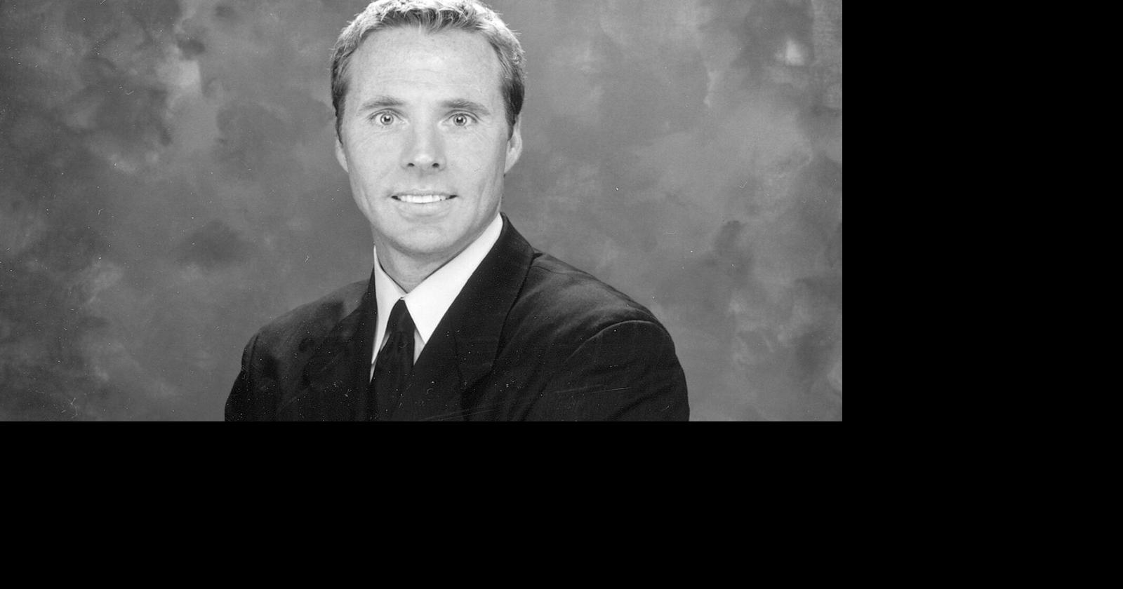 Former St. Louis sportscaster Brian McKenna dies after being hit by car in St. Louis Hills