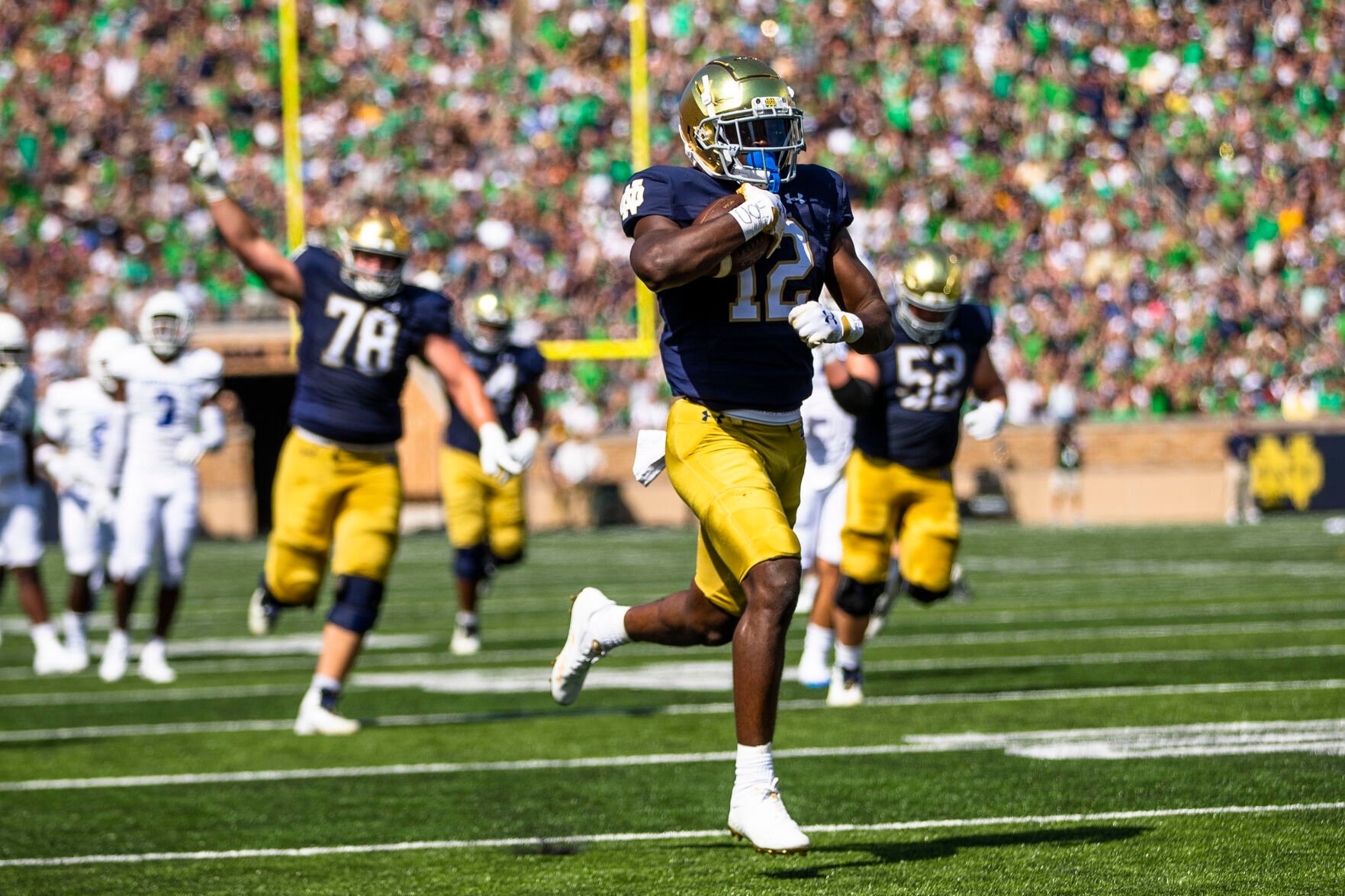 St. Louis Native, Notre Dame Freshman Jeremiyah Love Runs For First ...