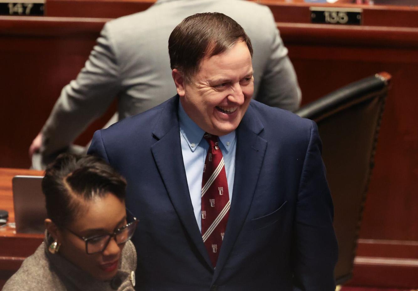 Ashcroft, running for Missouri governor, draws scorn after criticizing