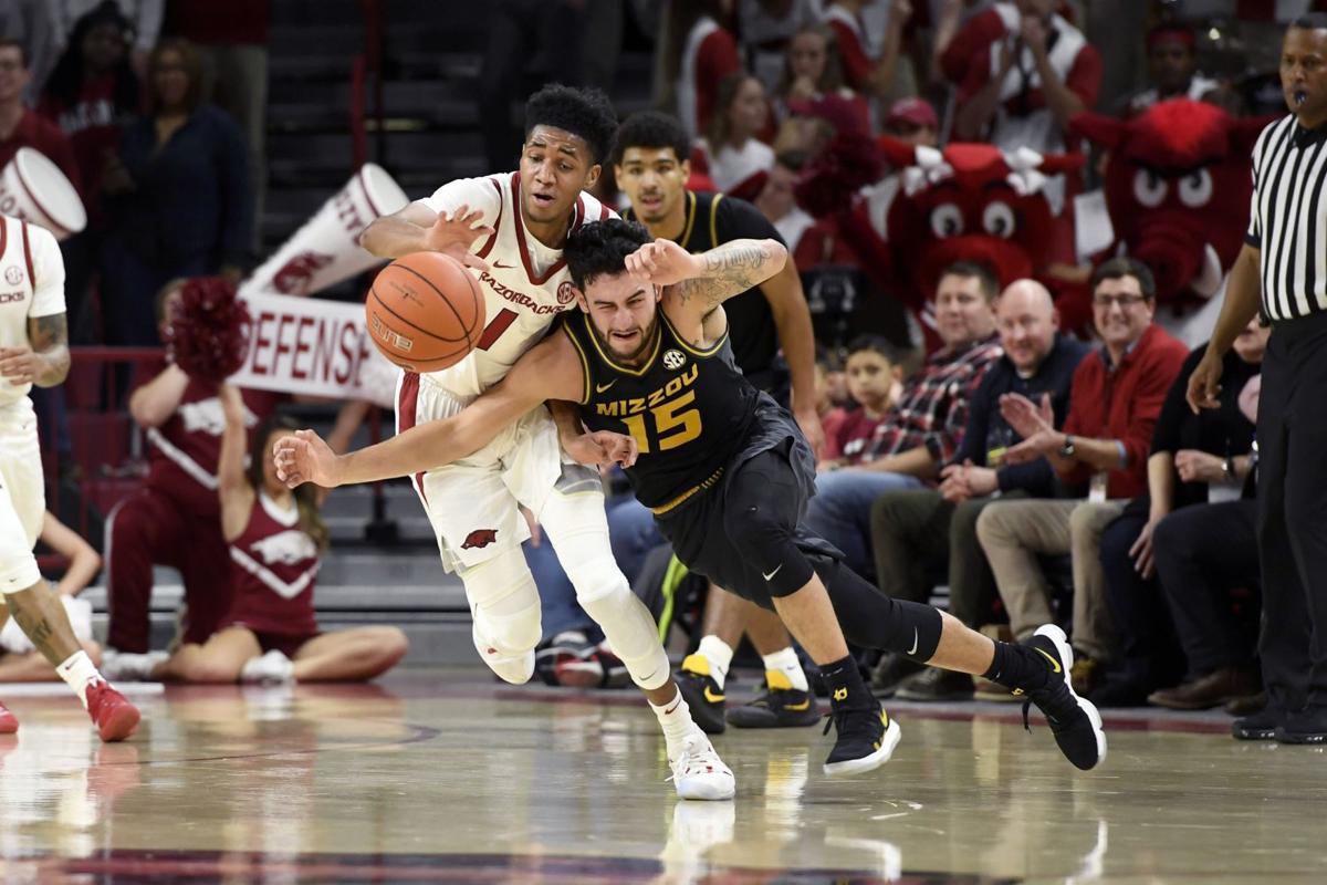 Same Old Song As Turnover Barrage Spoils Mizzou S Chances At