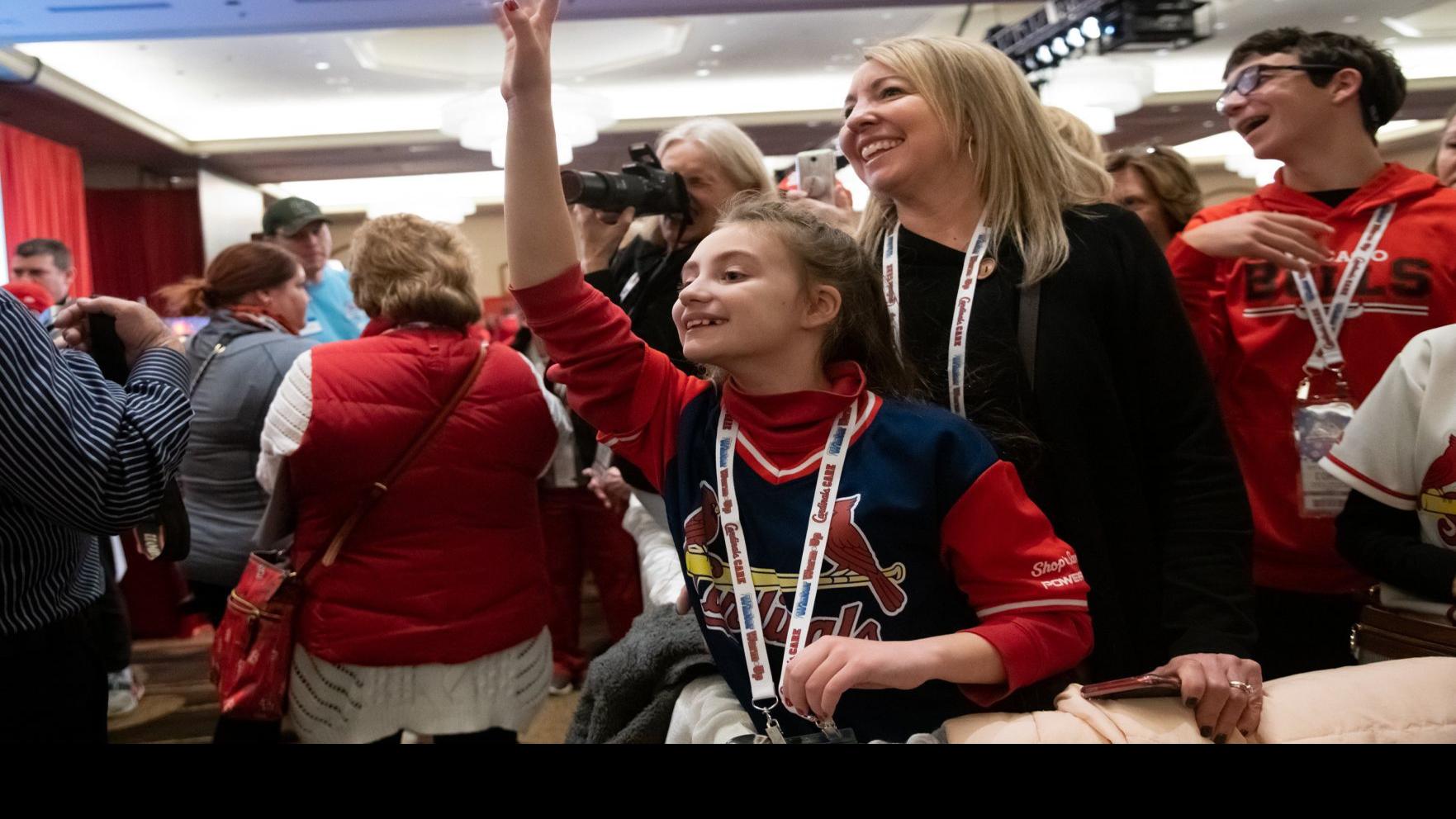 Photos Cardinals Players Meet Fans At Winter Warm Up St Louis