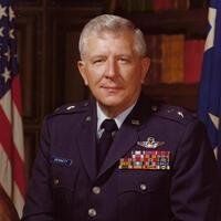 Donald Bennett, former Lambert Airport director, dead at 97