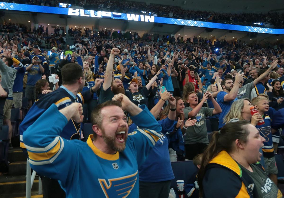 Small bet on Blues could pay off big for local men | St. Louis Blues | www.neverfullbag.com