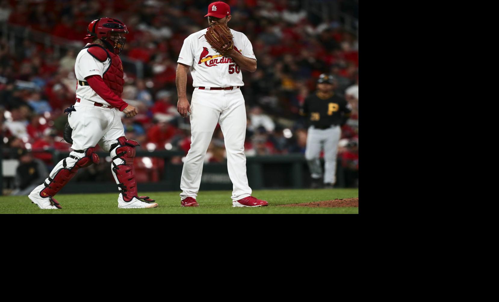Munoz hitting, Gallegos relief lead Cards to win over Reds