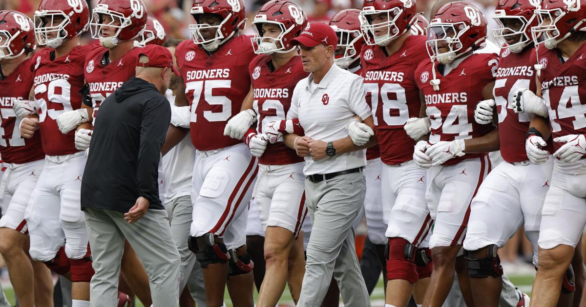 Image for article College football Week 2 Michigan visits Oklahoma in matchup of storied programs