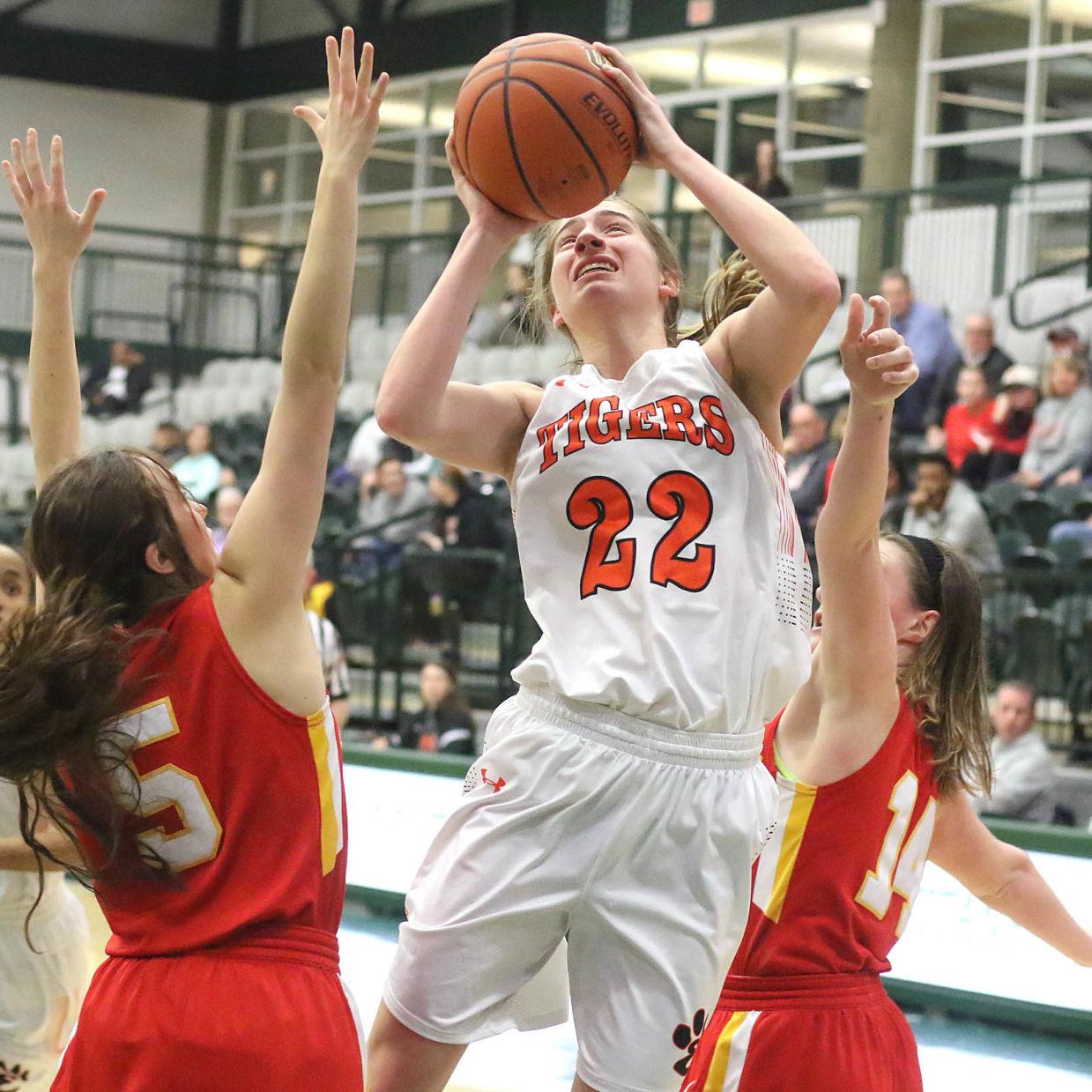 Class 4a Illinois Wesleyan Super Sectional Edwardsville 59 Mother Mcauley 43 Girls Basketball Stltoday Com