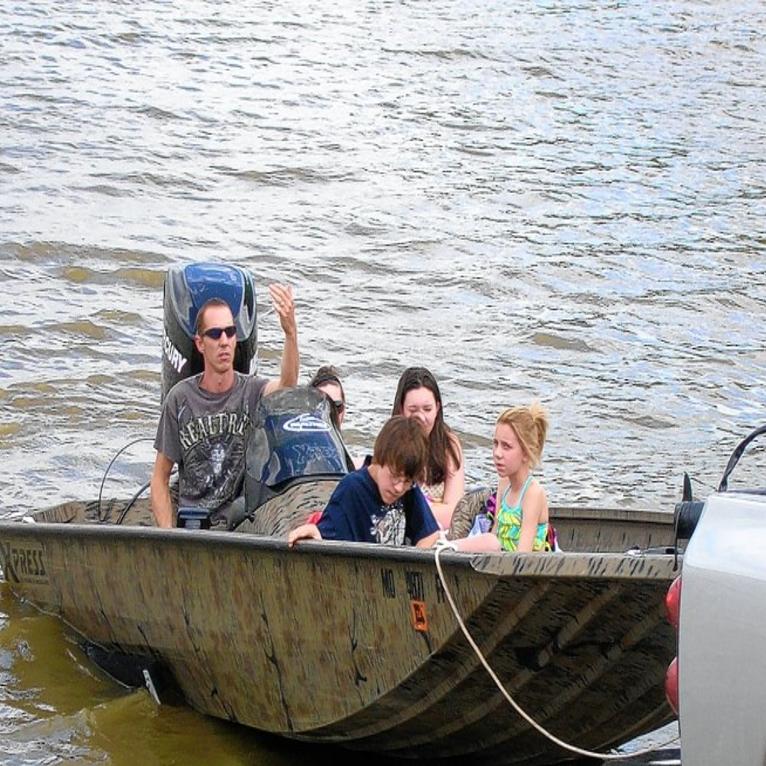 Hour Story Sunday Boating On The Meramec Metro Journals Life