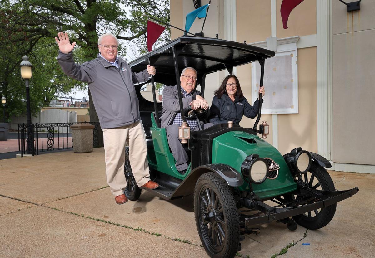 Six Flags St Louis Celebrates 50 Years Of Thrills Family And Memories Hot List Stltoday Com