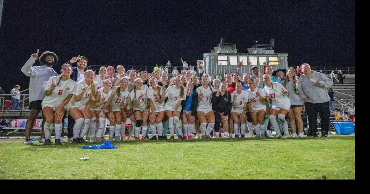 Umsl Tritons weekly rewind: Fall sports highlights