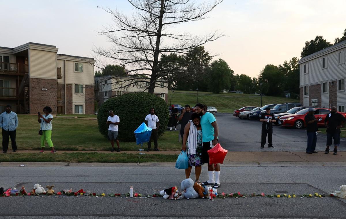 Family Friends Activists Rebuild Memorial To Michael Brown On Eve Of Fourth Anniversary Law And Order Stltoday Com