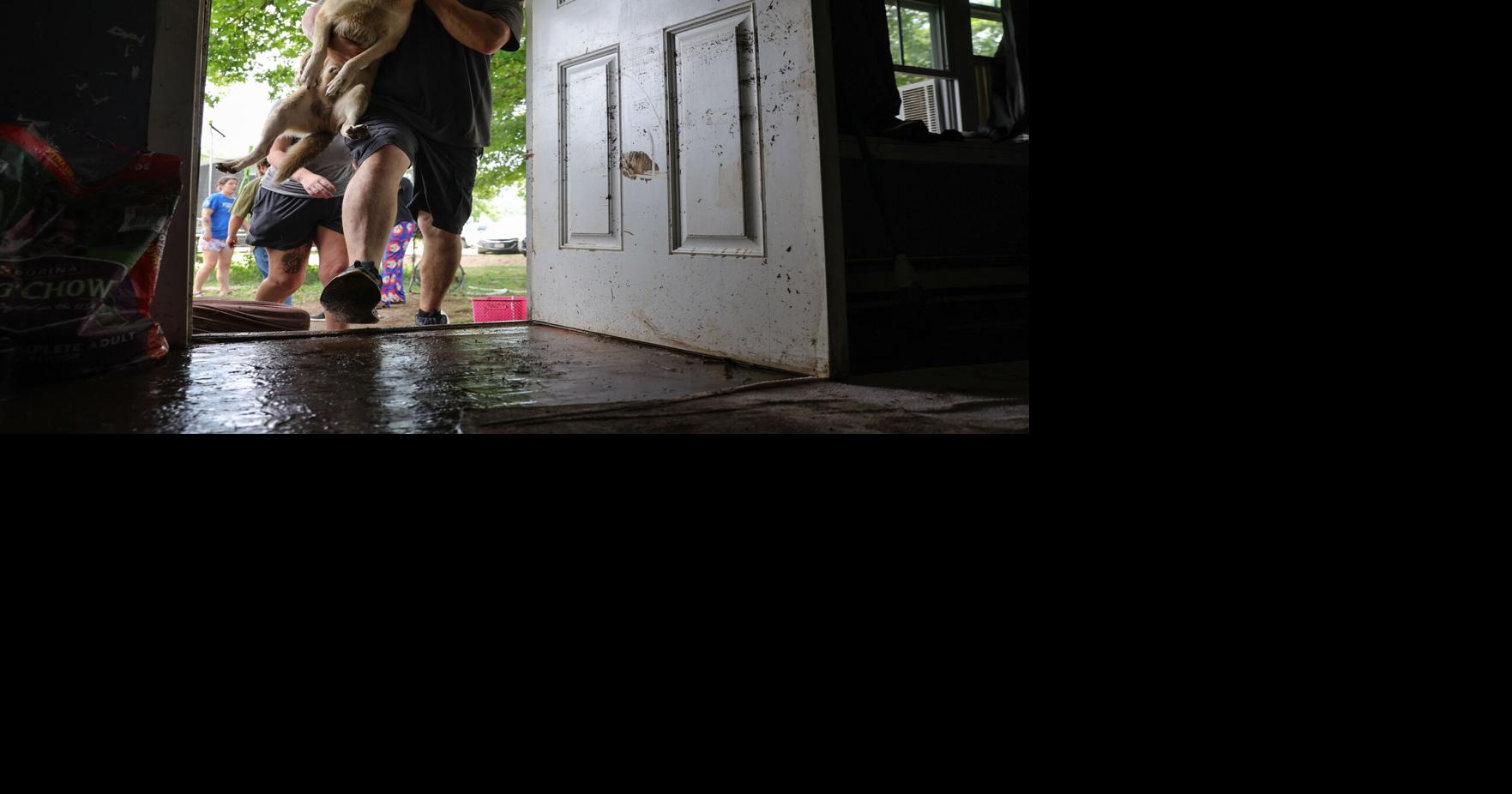 Locals reckon with loss as floodwaters recede along Black River in southeast Missouri