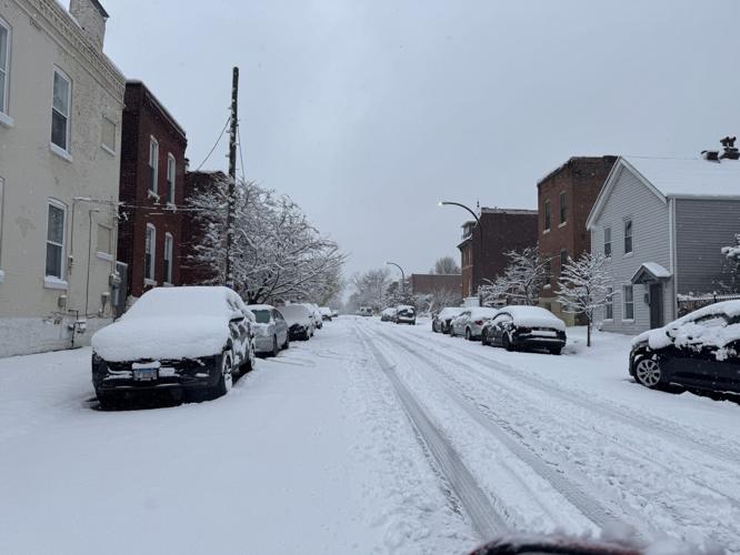 Snow in Benton Park in ӣƵ
