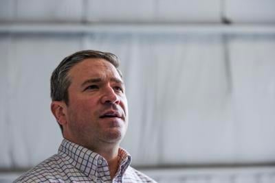 ֱ GOP makes campaign stop in Chesterfield
