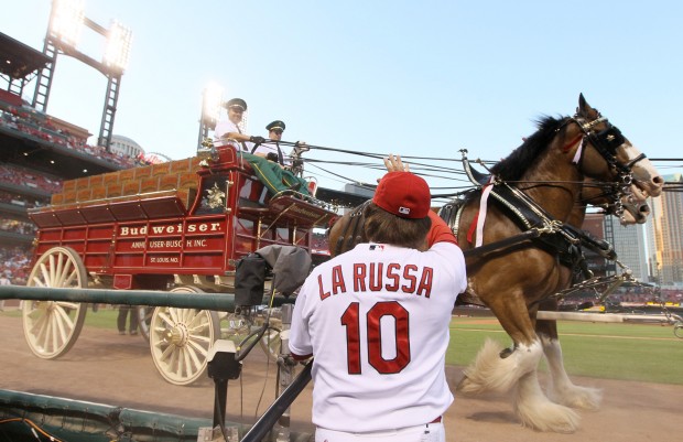 For beer vendors, Cardinals playoff run means extra paydays