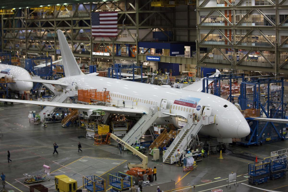 Boeing's retiring boomers underscore U.S. manufacturing plight