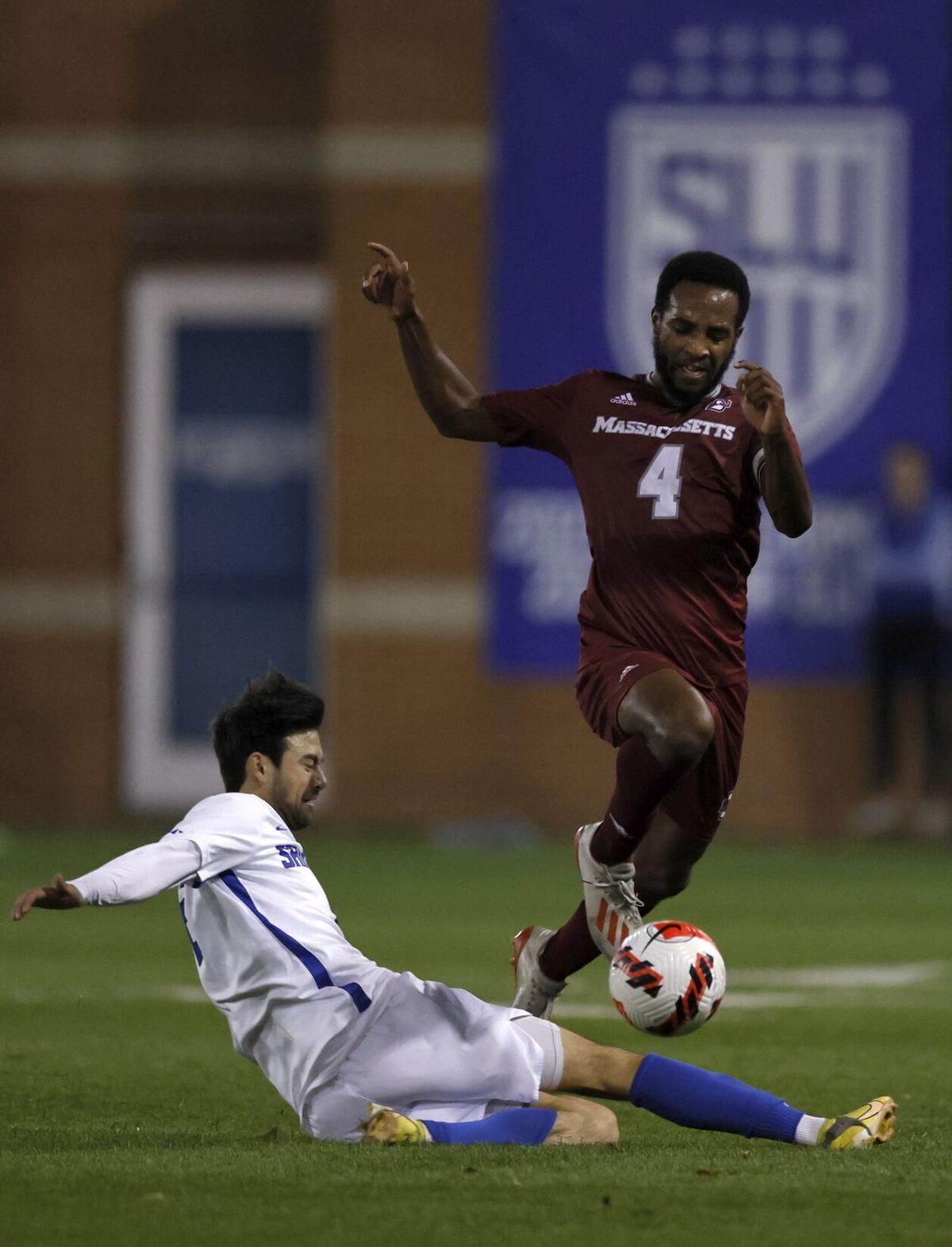 Men's Soccer Heads To Saint Louis For Atlantic 10 Quarterfinal - University  of Massachusetts Athletics
