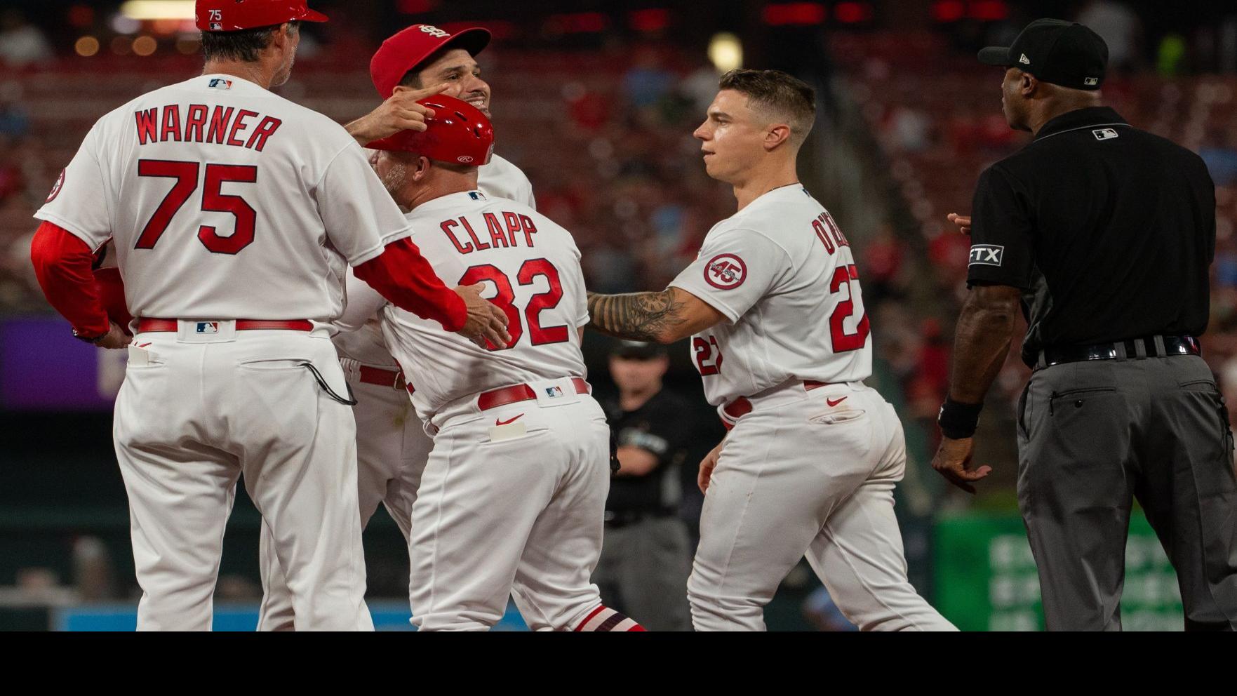 Extra messy: Brewers rally, seize on mistakes for 6-4 win over Cardinals in 10th