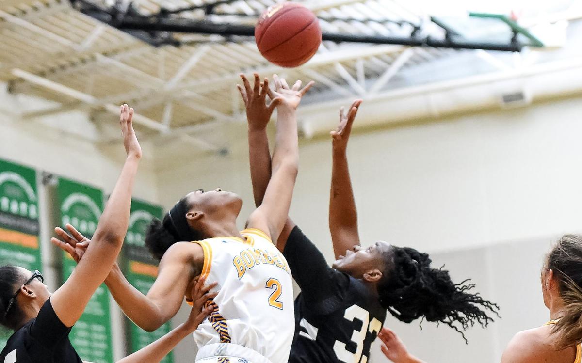 John Burroughs Bench Comes Up Big In Win Over Gateway Stem Girls