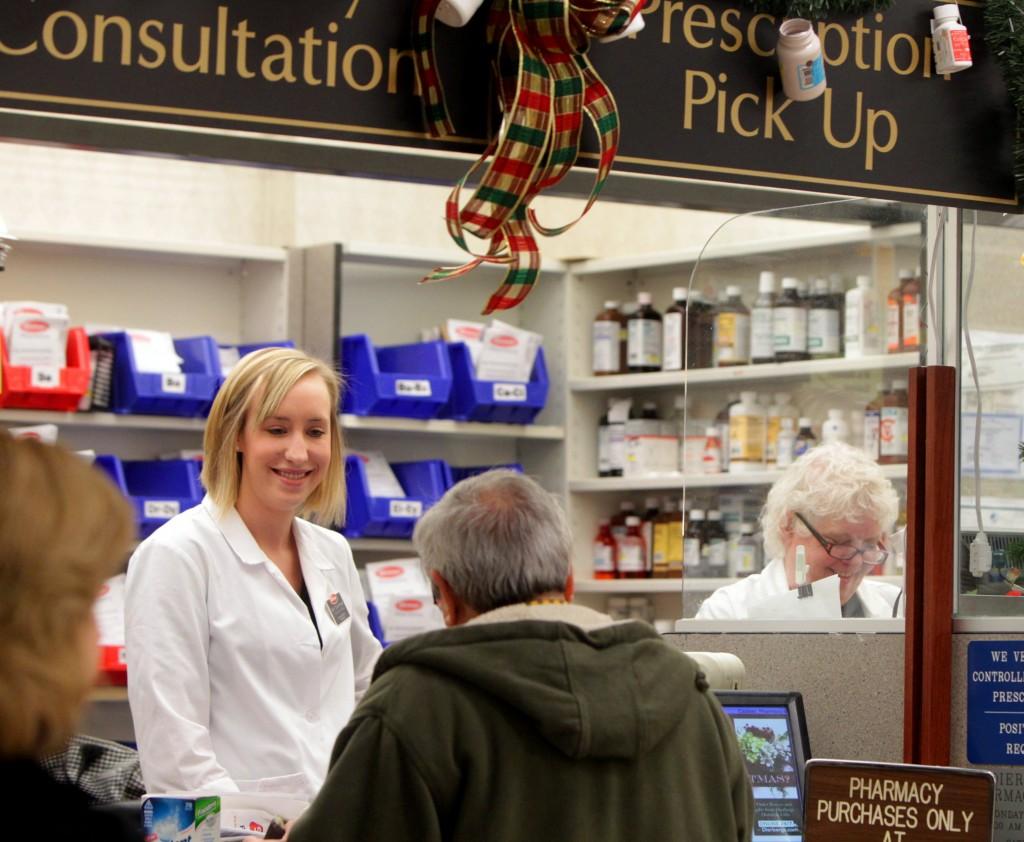 Pharmacy Customers Complain Of Privacy Violations Delays Local Business Stltoday Com
