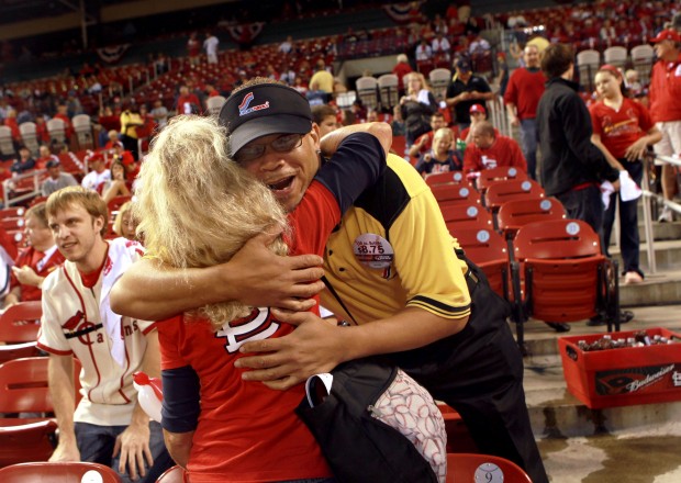 For beer vendors, Cardinals playoff run means extra paydays