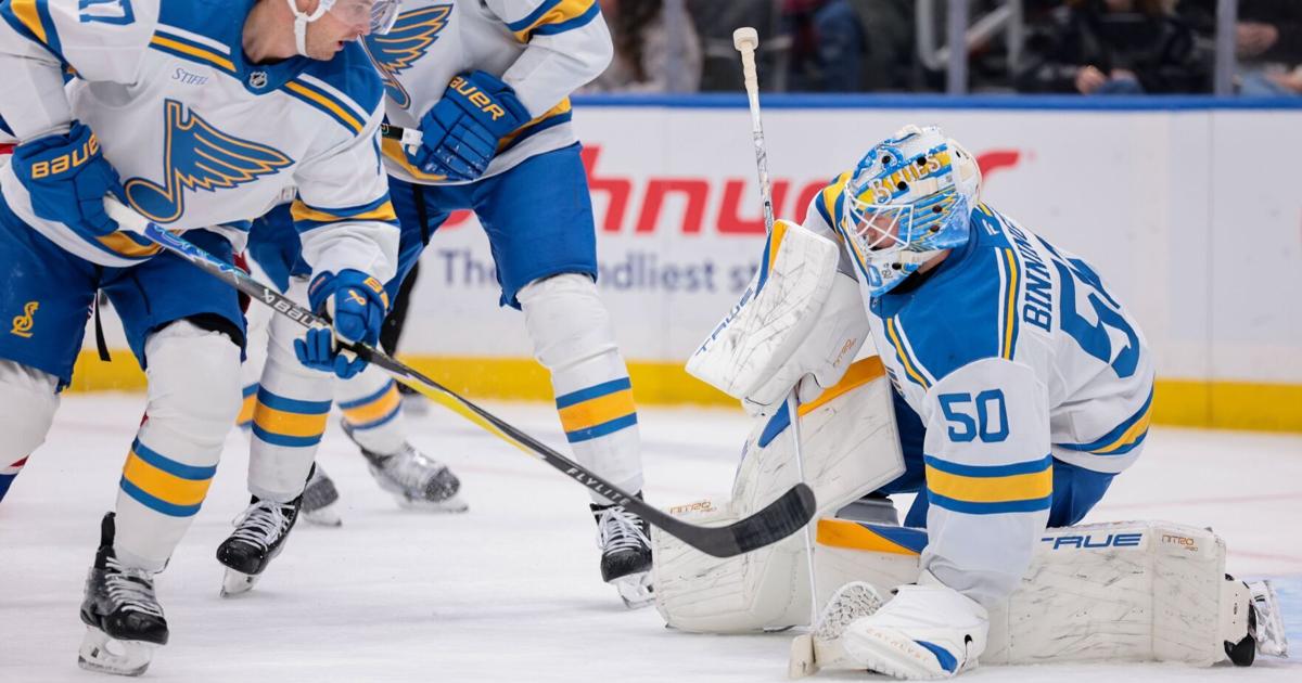 Binnington looks sharp after a long rest, but Blues offense can't help in ...